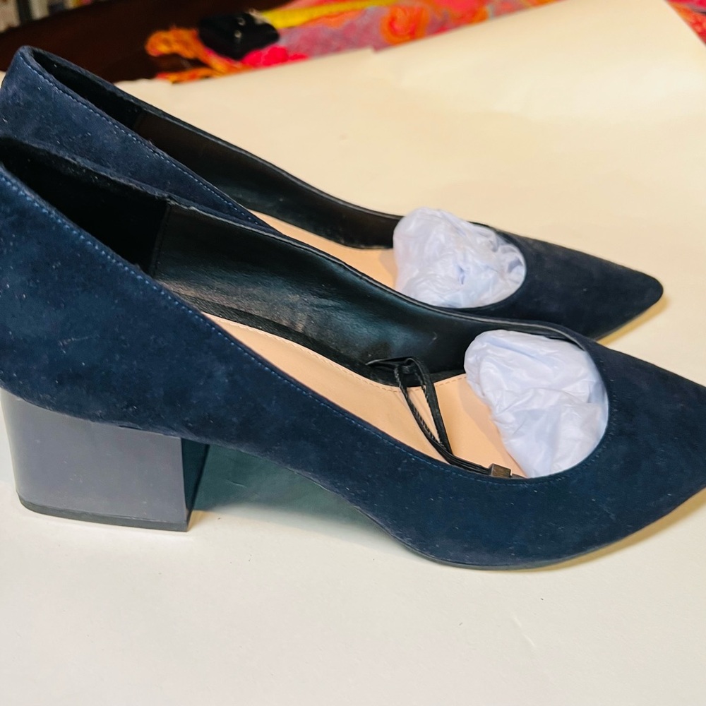 Suede navy blue pointed toe stacked low heels